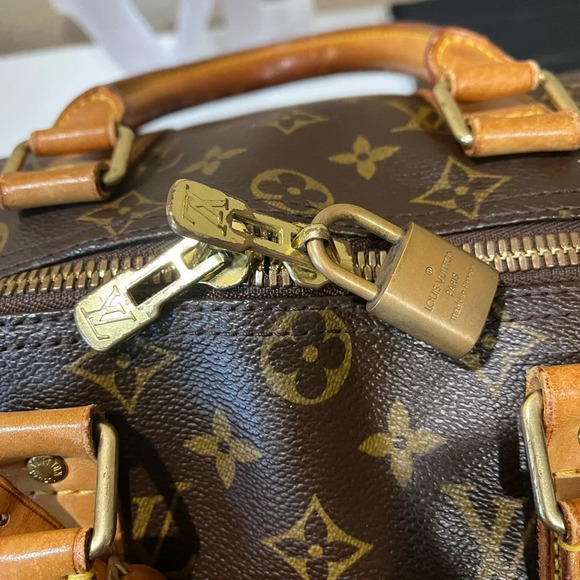 Louis Vuitton Keepall Bandouliere 45 - Picture 13 of 16